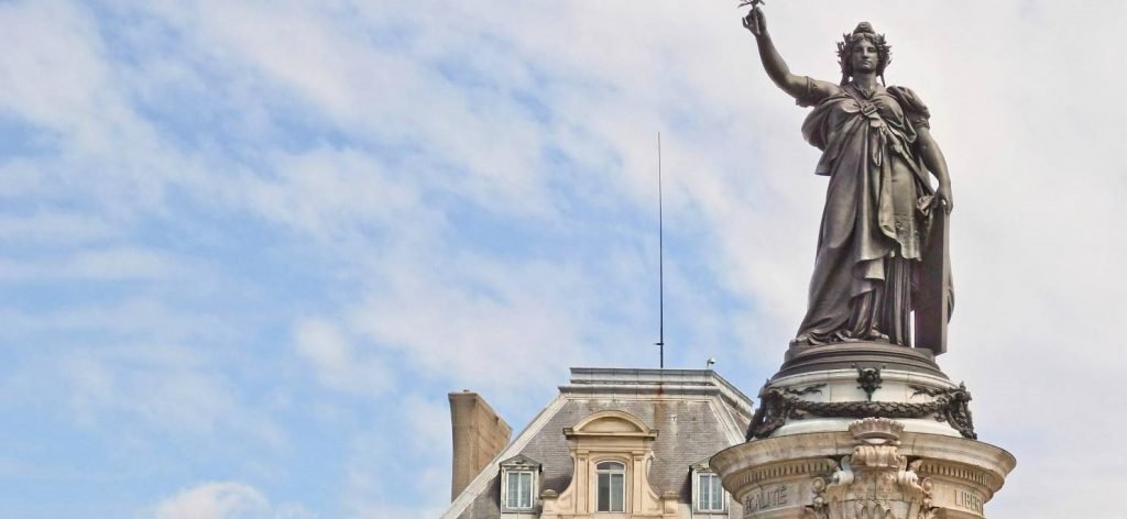 Statue de la place de la république à Paris